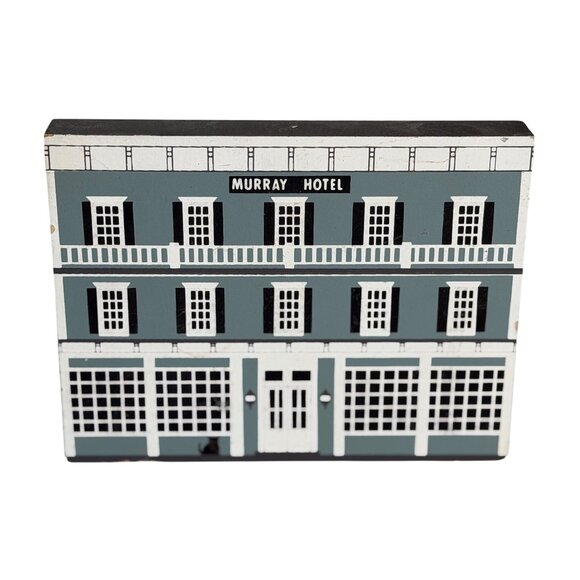 Vintage Cats Meow 1987 Murray Hotel Series V Wooden Village Shelf Sitter Retired - Picture 1 of 8